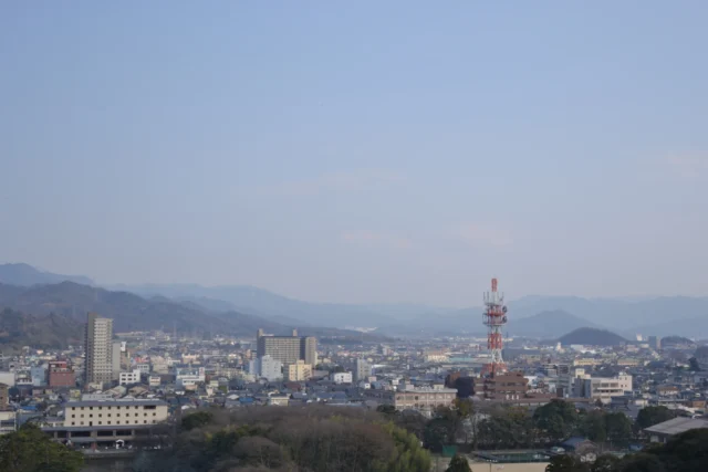 彦根市街地の眺め（彦根城天守から）